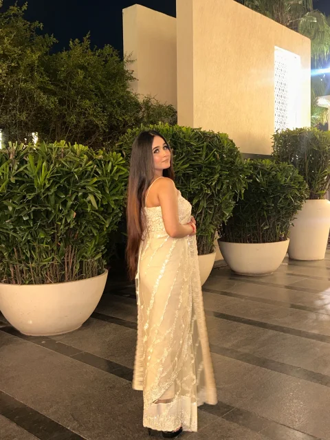 Anshika dhalla, Model in Delhi
