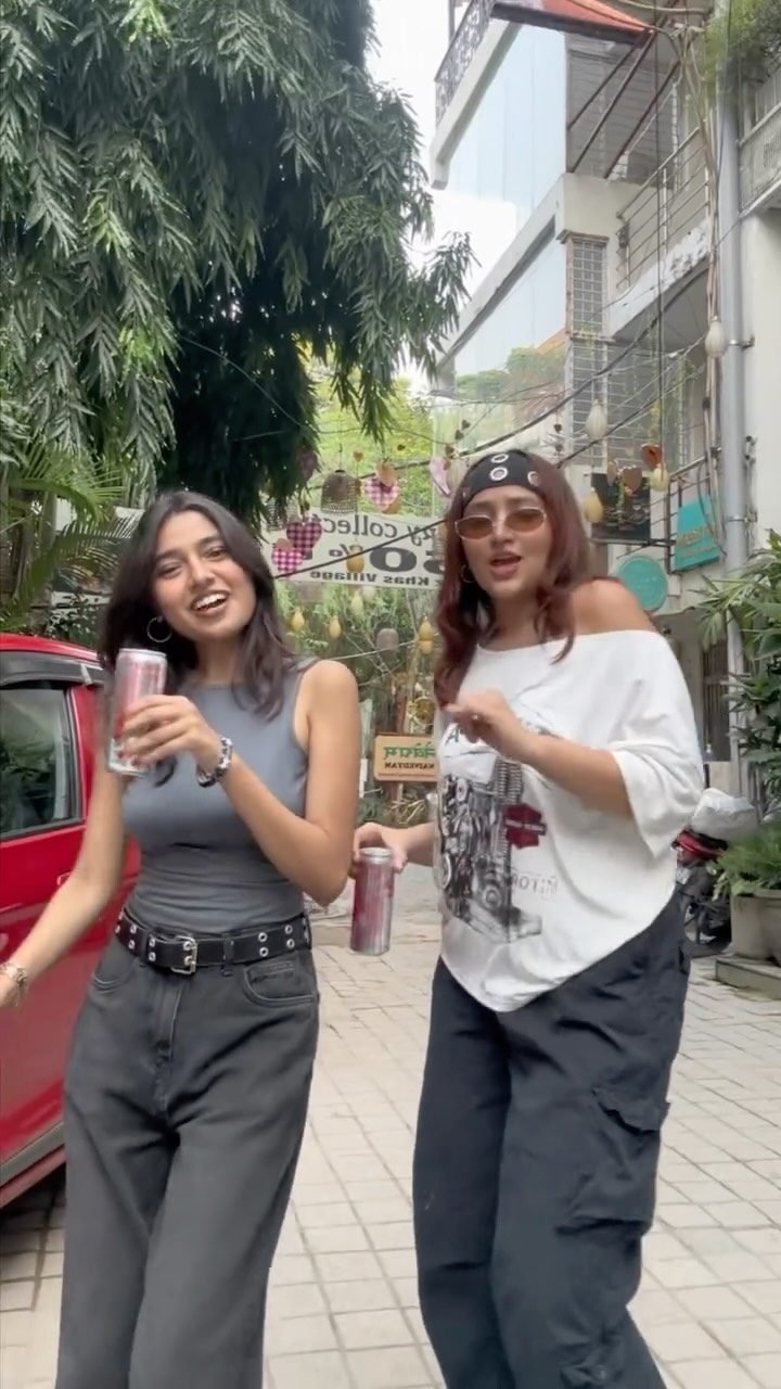 Anika, Model in Delhi
