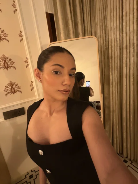 Mehak malhotra, Model in Delhi
