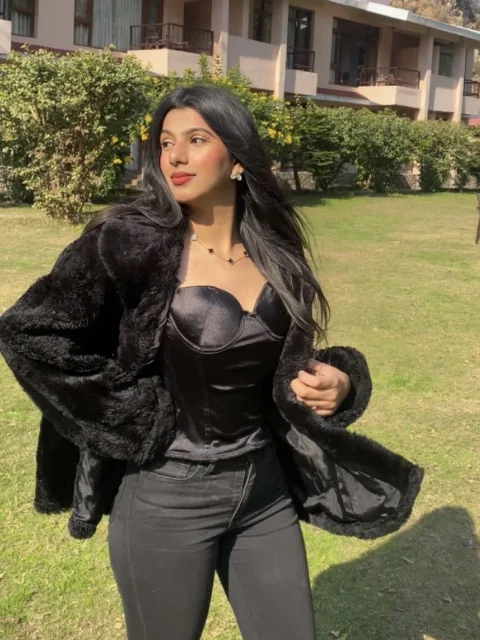 dia, Model in Delhi