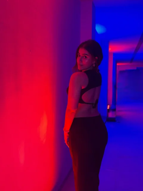 Chiya berry, Model in Mumbai